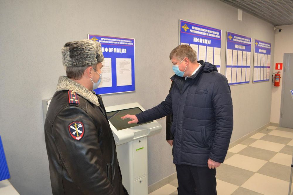 В городе Кондрово открыли новое помещение отдела по вопросам миграции ОМВД России по Дзержинскому району.