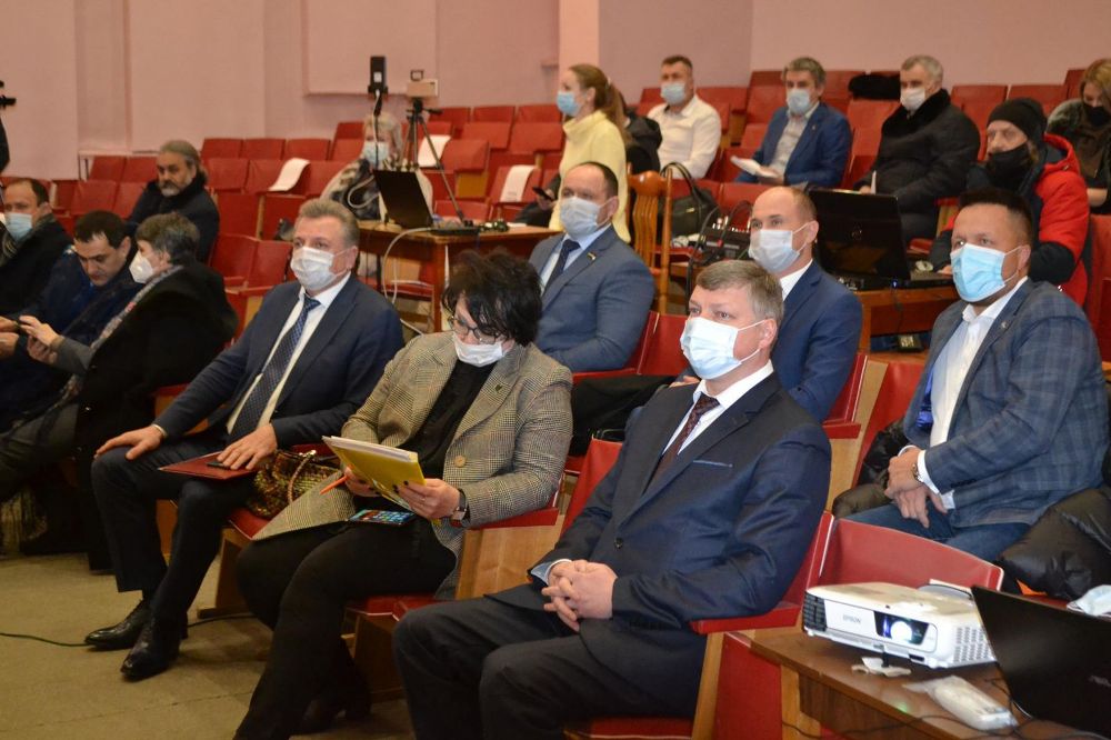 Состоялся отчет главы Дзержинского района об итогах 2021 года и планах на 2022 год.