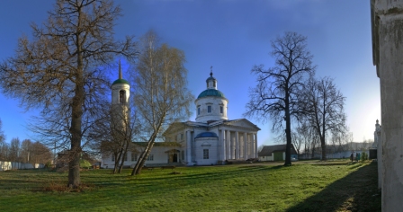 Храм во имя Святой Живоначальной Троицы  (1818 г.).