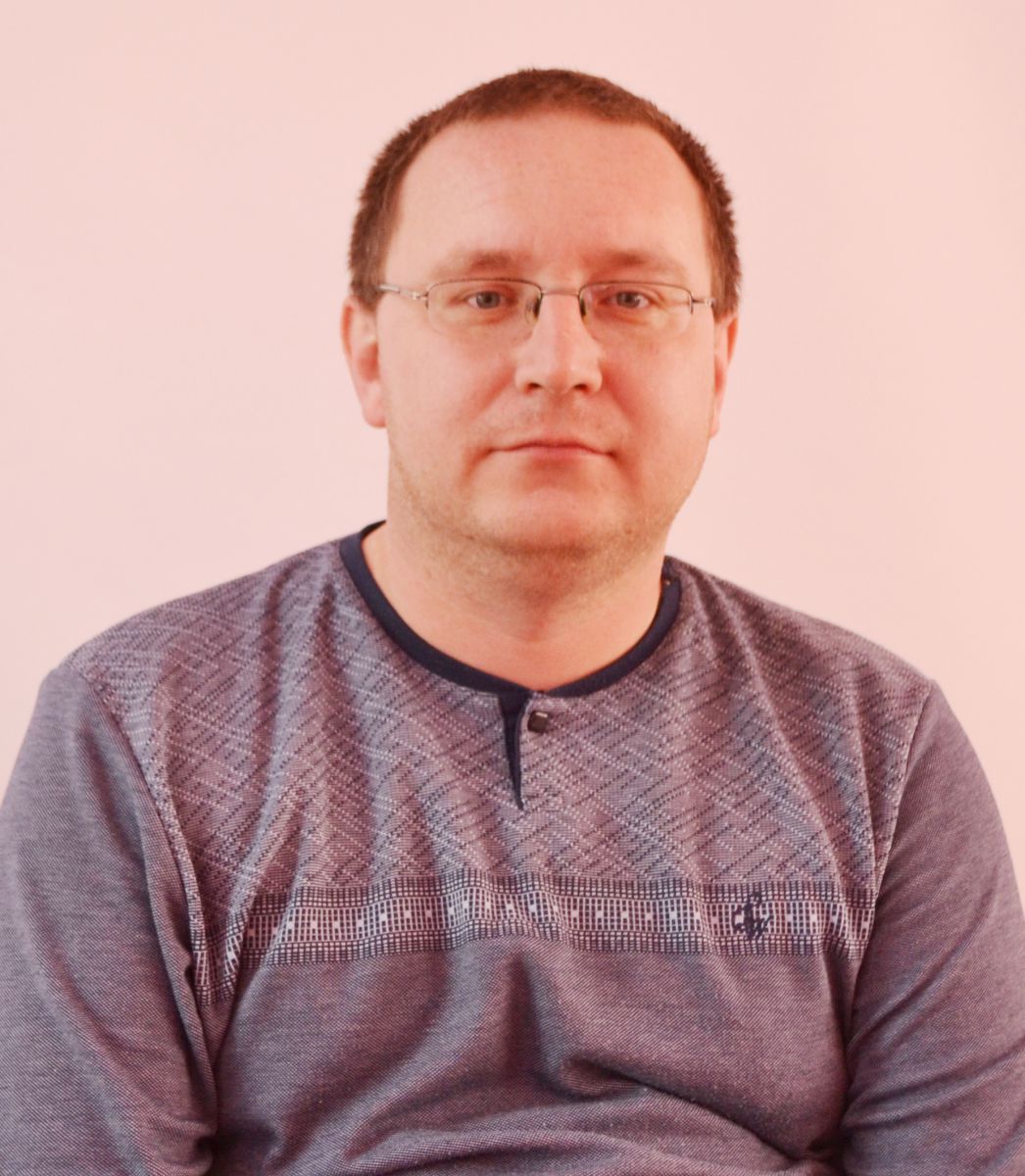 Комаров Вячеслав Владимирович.