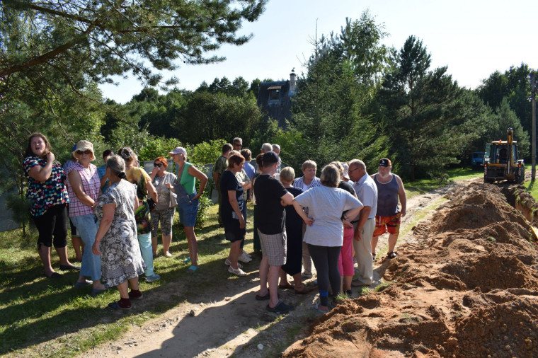 В деревню Шеняно-Слобода скоро придёт газ. В деревню Шеняно-Слобода скоро придёт газ.